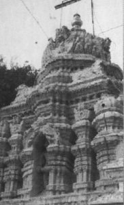 ಗಾರೆಶಿಖರ, ವೀರಭದ್ರೇಶ್ವರ ದೇವಾಲಯ